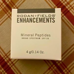 Rodan & Fields Mineral Peptides Powder in shade Bronze